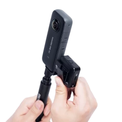 Insta360 X3 / One X2 Cold Shoe (For Rode Wireless Go) 9 Insta360 X3 / One X2 Cold Shoe (For Rode Wireless Go) -RAM MOUNTS Store INSTAONEX2 15 2